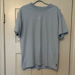 Nike Essentials Men's Light Blue T-Shirt M